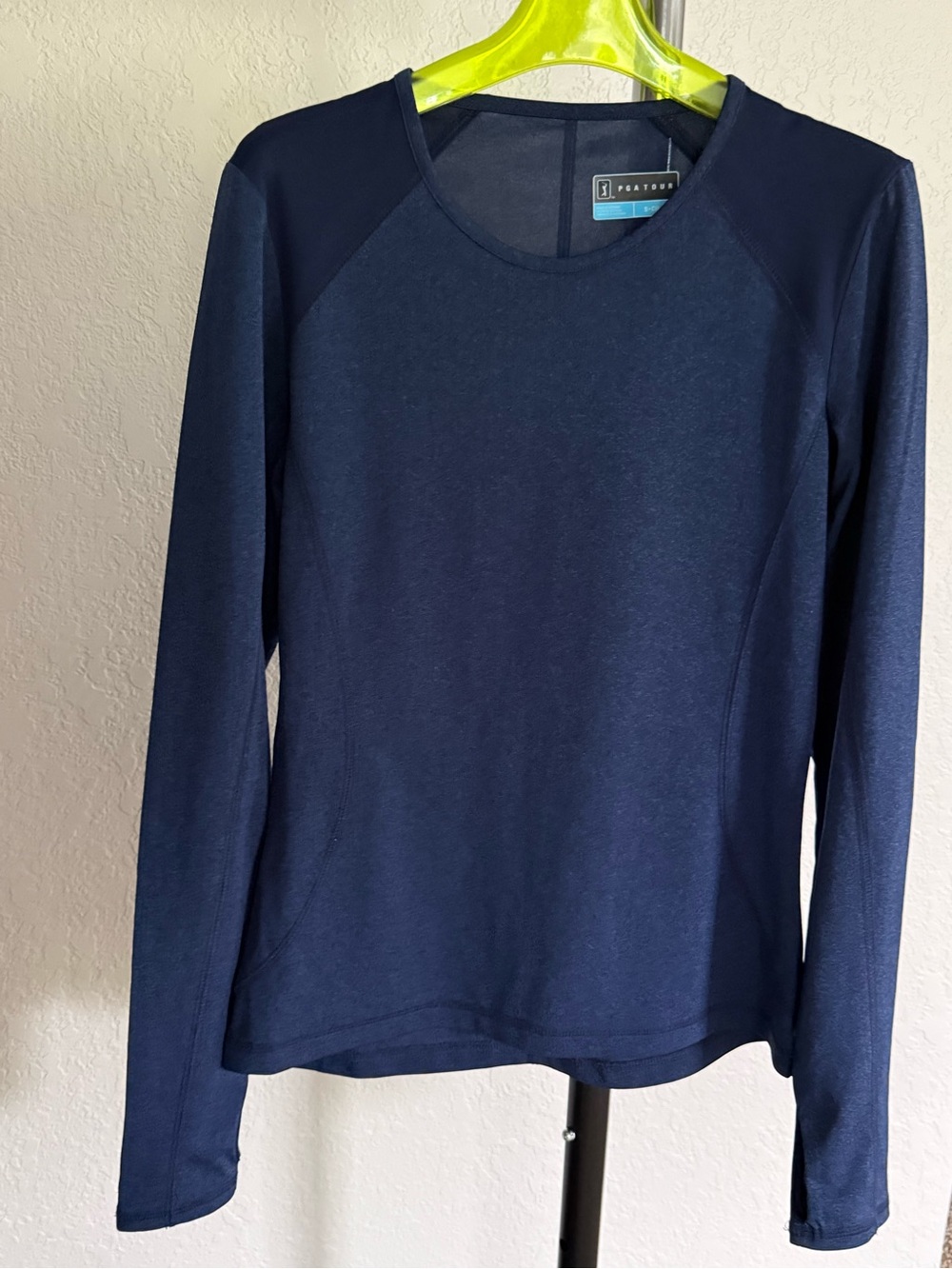 PGA TOUR Women’s Small Navy Long Sleeve Performance Golf Top
